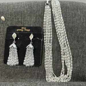 Elegant Silver Jewelry Set